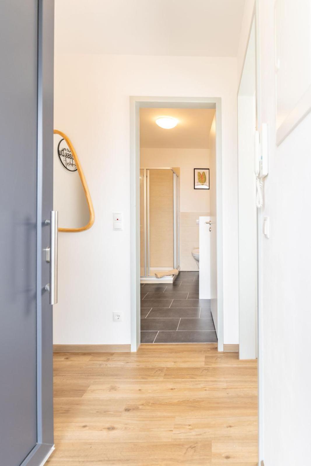 Modernes Apartment Mit Privatem Stellplatz Wenige Minuten Von Der Innenstadt & Mosel Koblenz  Exterior photo